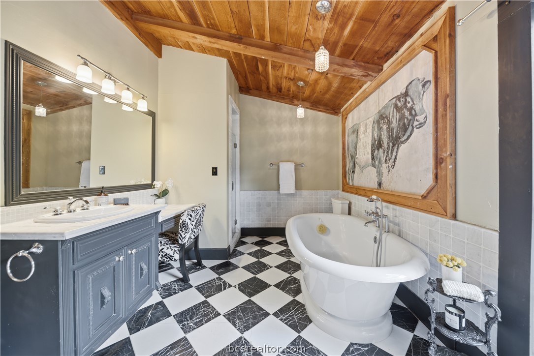 7872 North Fm 1371 Property Photo 15
