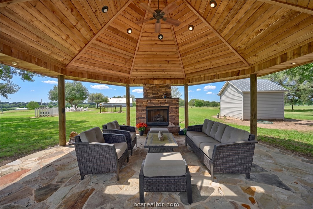7872 North Fm 1371 Property Photo 25