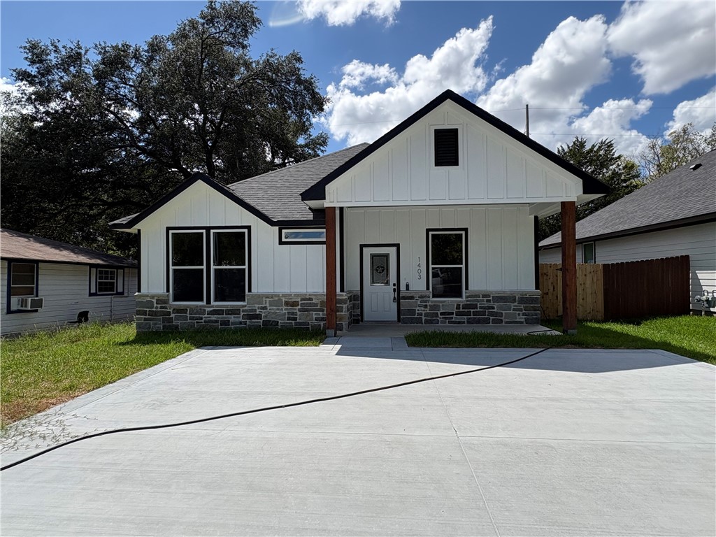 1403 Clark Street Property Photo 1