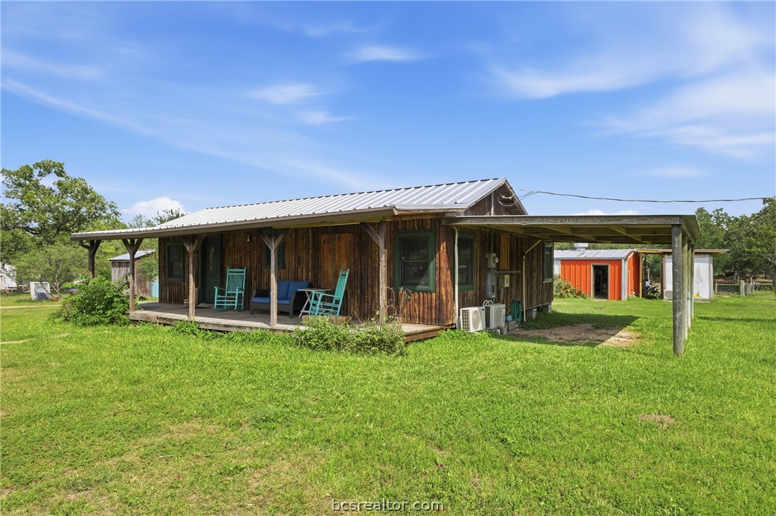 116 South Yaupon Drive Property Photo 1