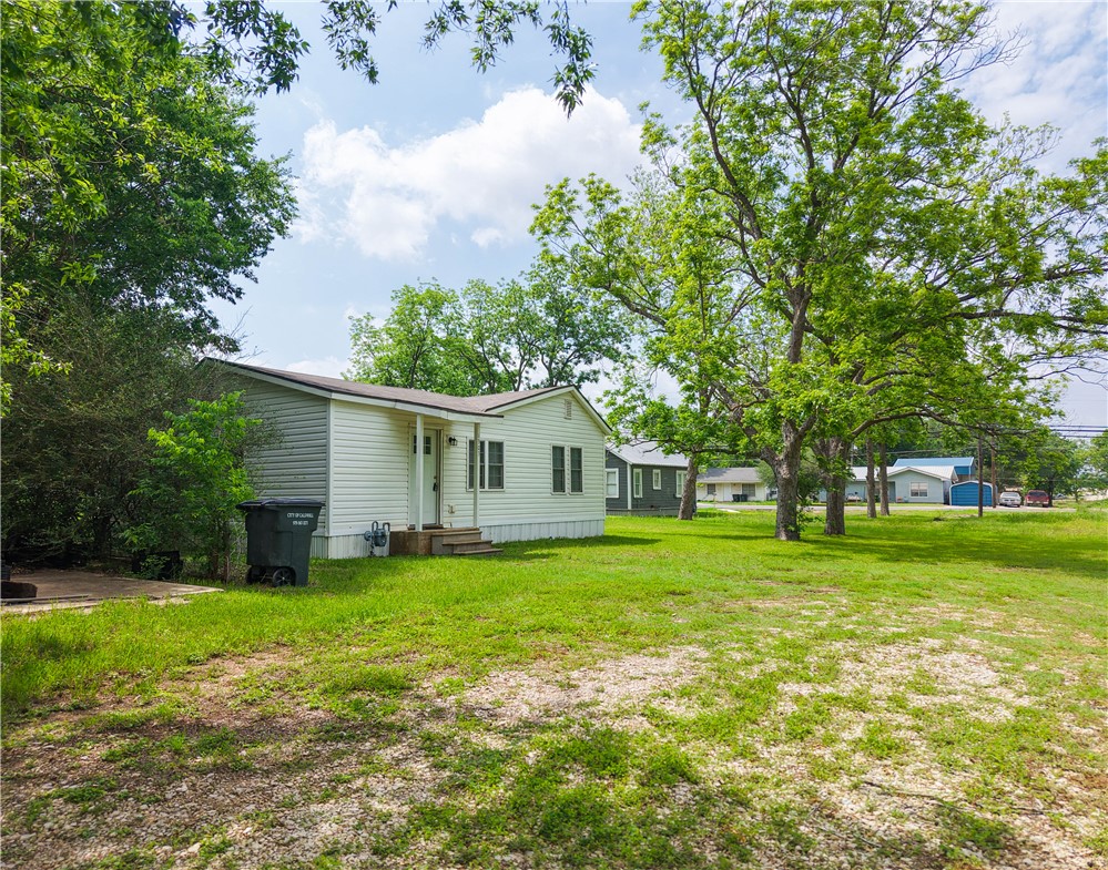 1207 West 6th Street Property Photo 1