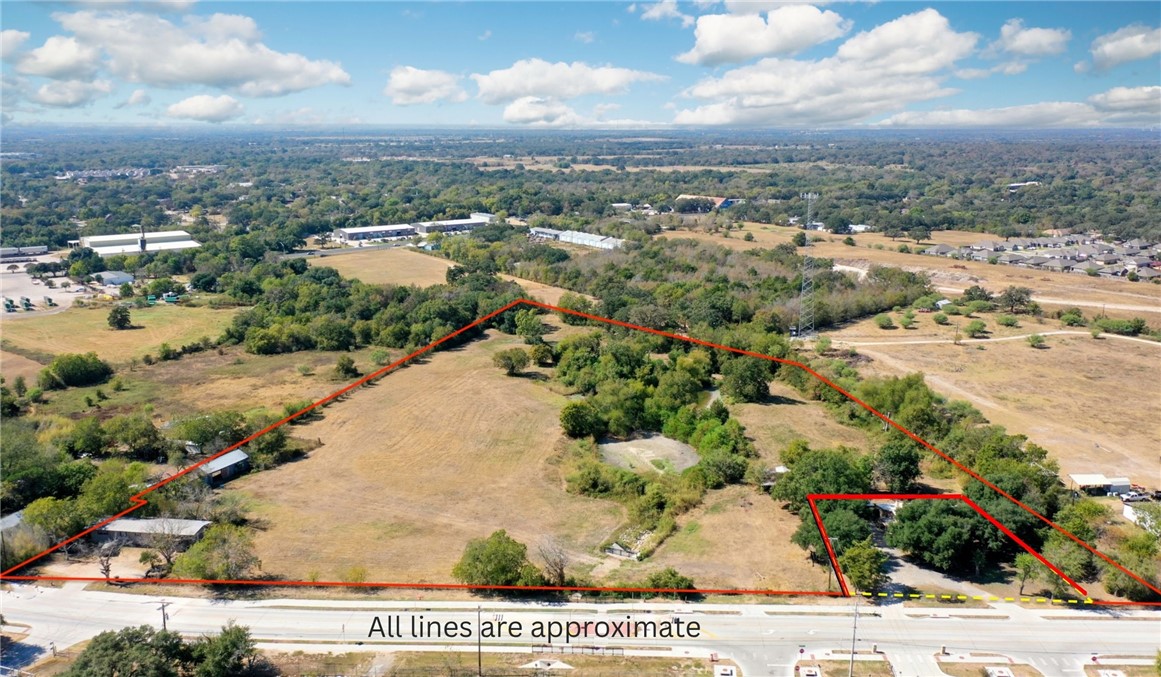 2216 Old Hearne Road Property Photo 1
