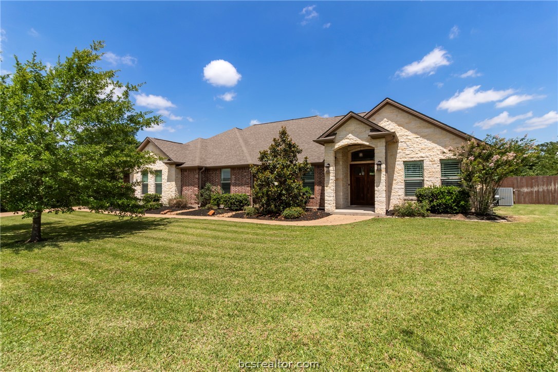 5028 Vintage Oaks Court Property Photo 1