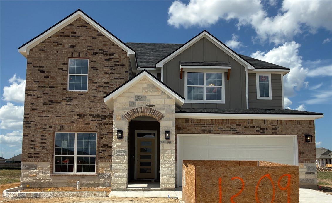 1209 Patriot Drive Property Photo 1