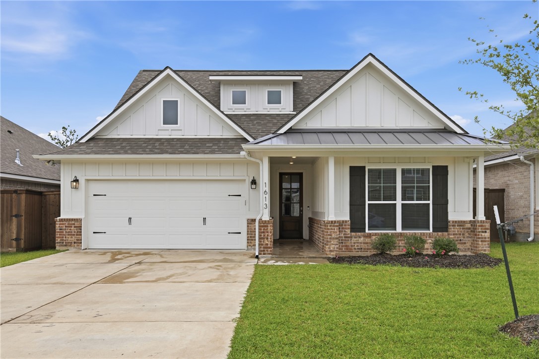 1613 Briscoe Manor Court Property Photo 1