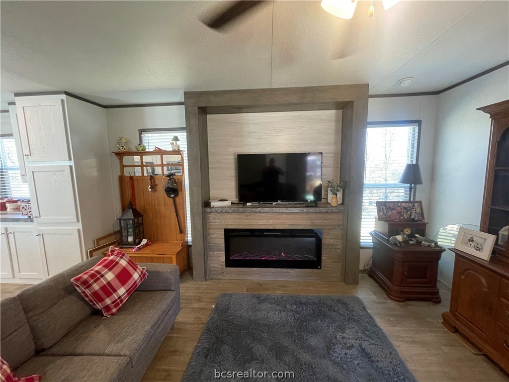 11320 Old Hearne Property Photo 5