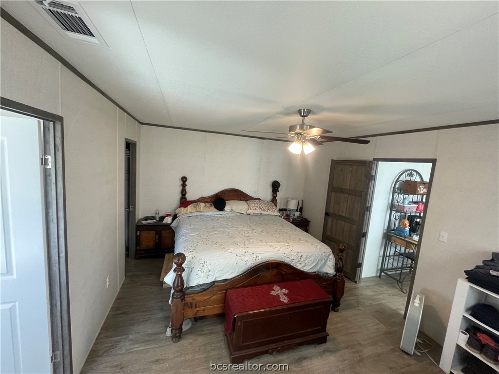 11320 Old Hearne Property Photo 6