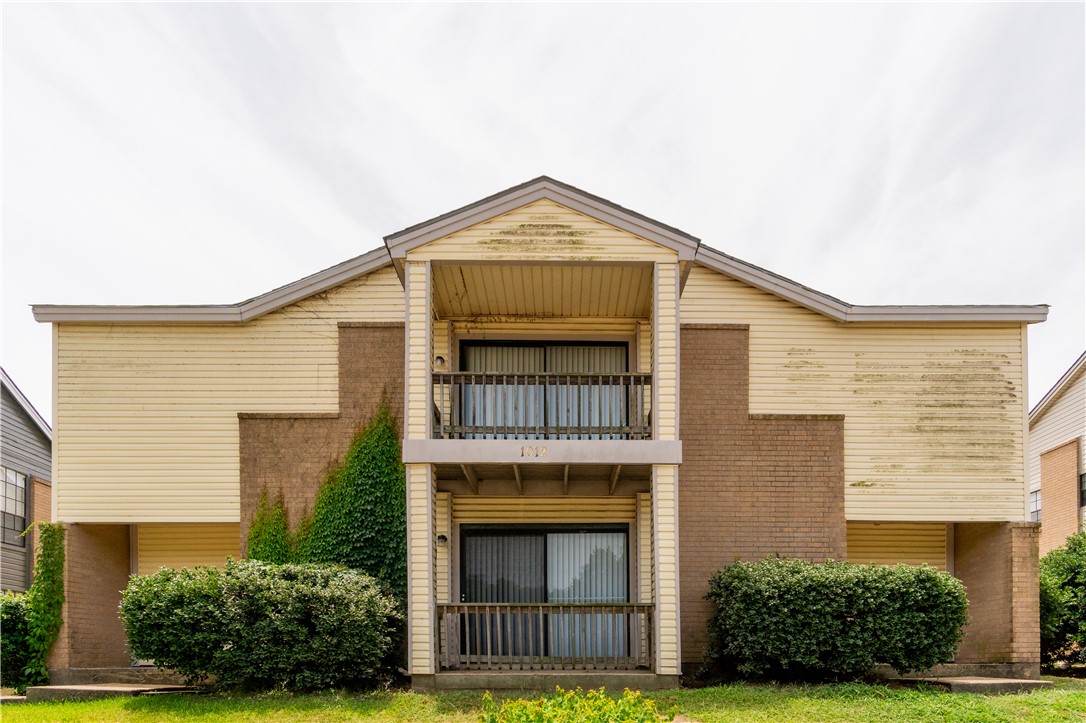 1012 Autumn Circle A Property Photo 1