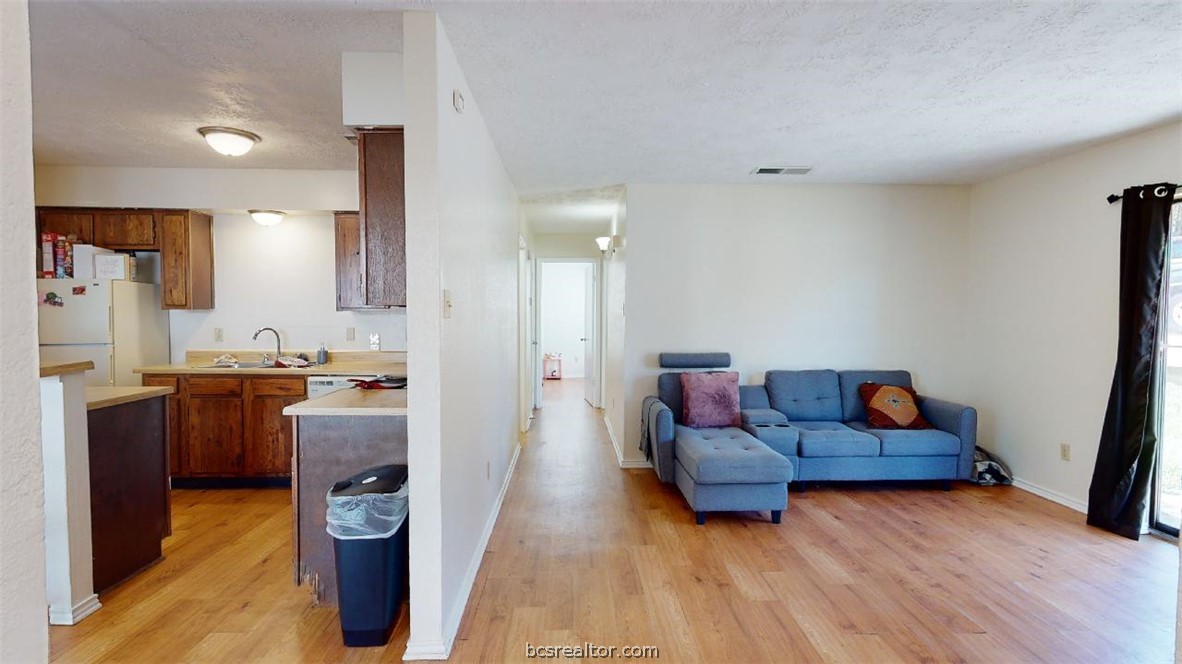1005 Spring Loop C Property Photo 3