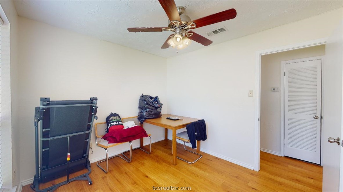 1005 Spring Loop C Property Photo 11