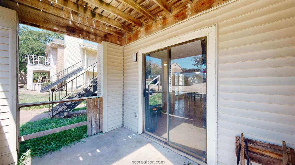 1005 Spring Loop C Property Photo 22