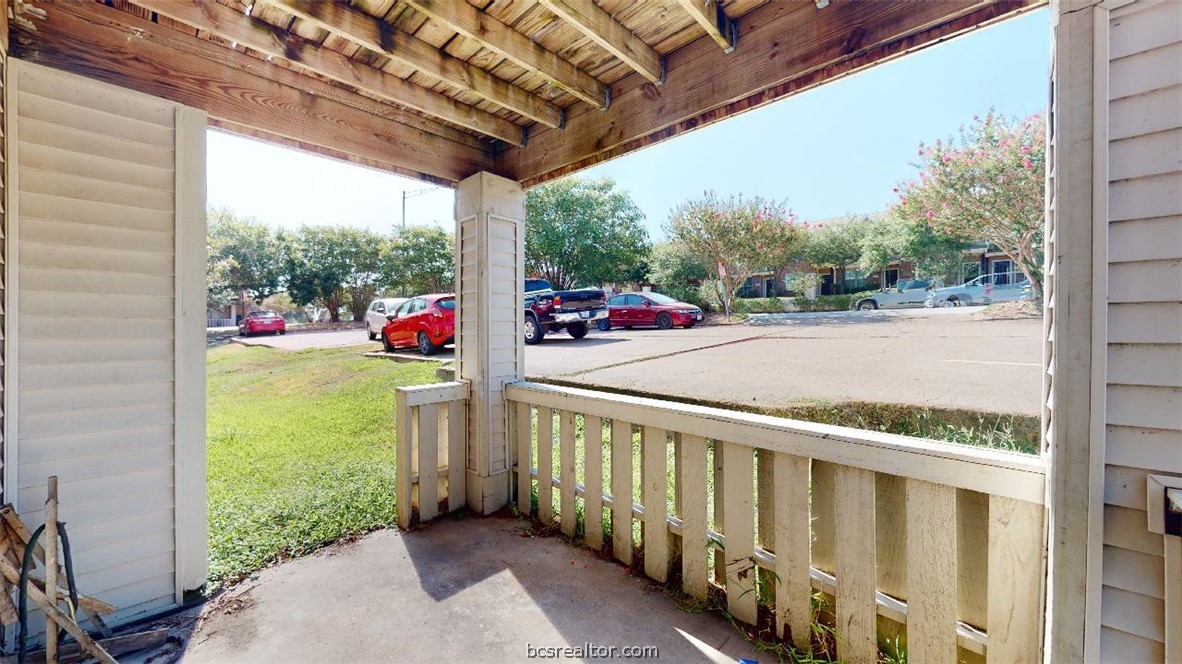 1005 Spring Loop C Property Photo 23