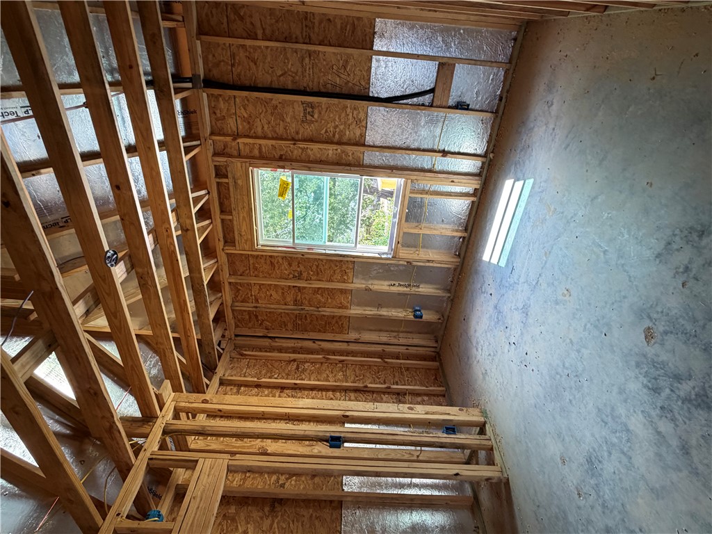 2147 Mountain Wind Loop Property Photo 13