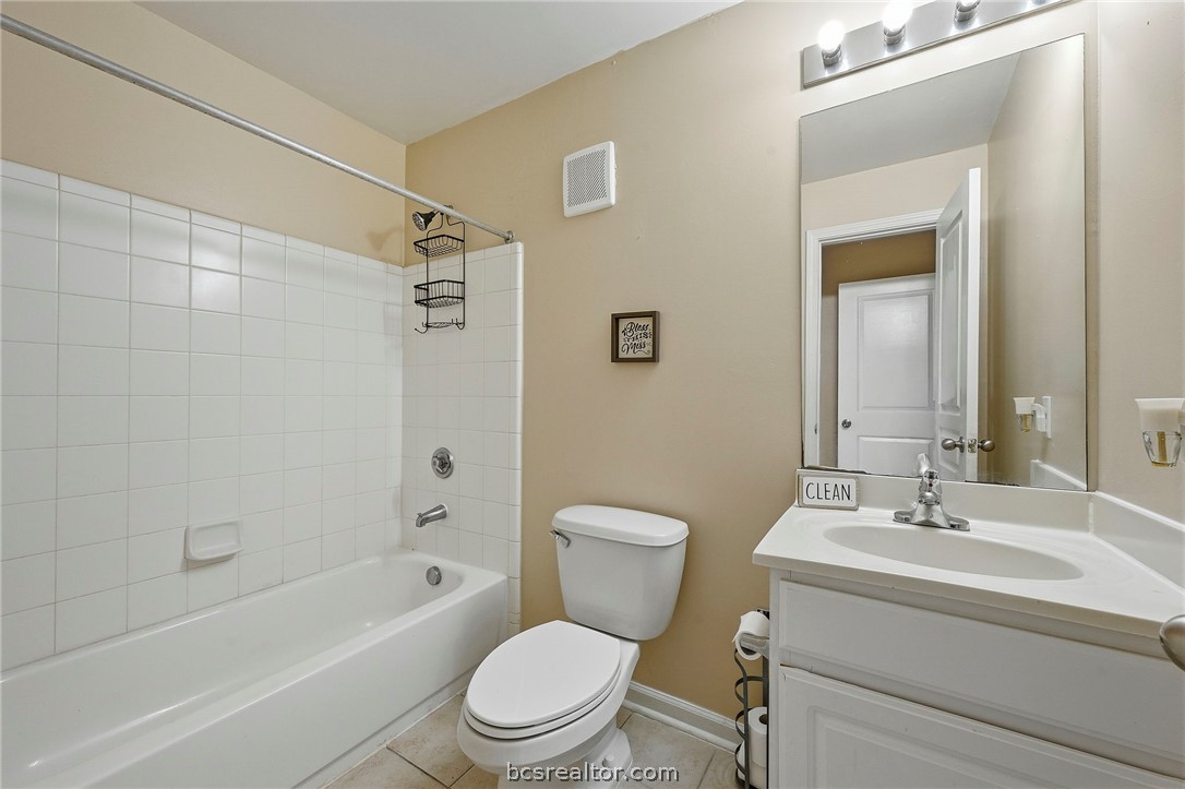 1725 Harvey Mitchell 1923 Property Photo 10