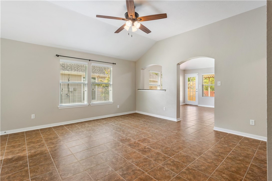 2023 Mountain Wind Loop Property Photo 5