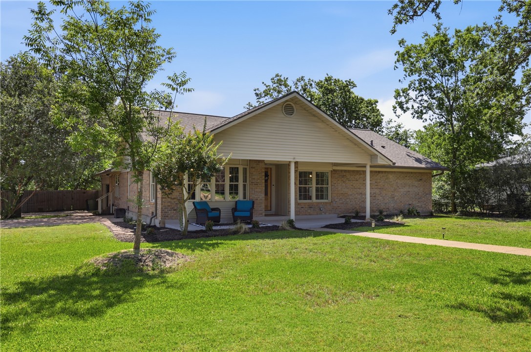 515 Crescent Drive Property Photo 1