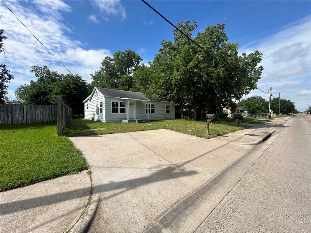 915 West 28th Street Property Photo 1
