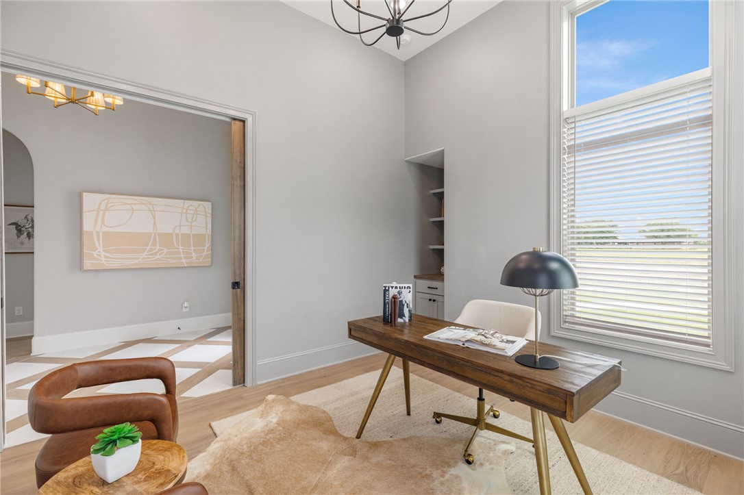 10372 Charlinda Lane Property Photo 7