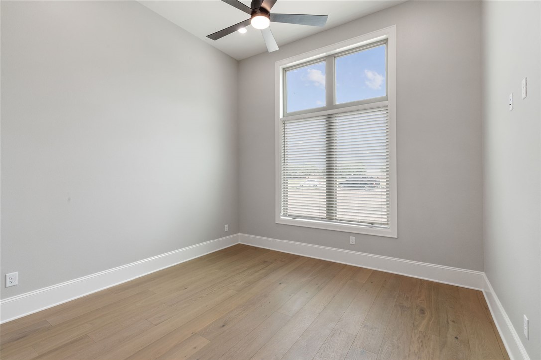 10372 Charlinda Lane Property Photo 32