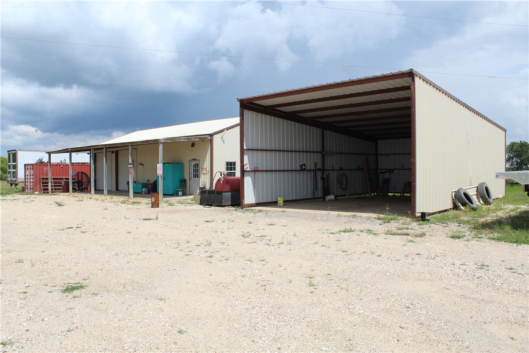 8420 State Highway 21 E Property Photo 13