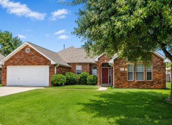 606 Aster Drive Property Photo 1