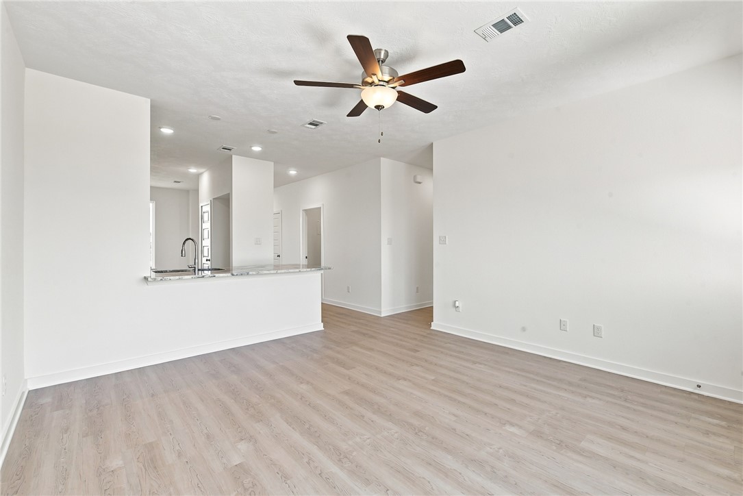 413 Harvest Lake Drive Property Photo 13