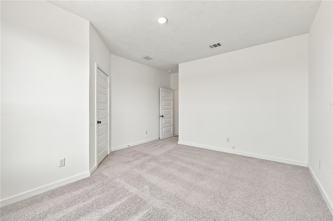 413 Harvest Lake Drive Property Photo 17