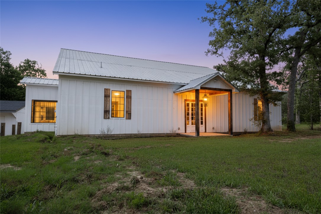 306 Tanglewood Lane Property Photo 1