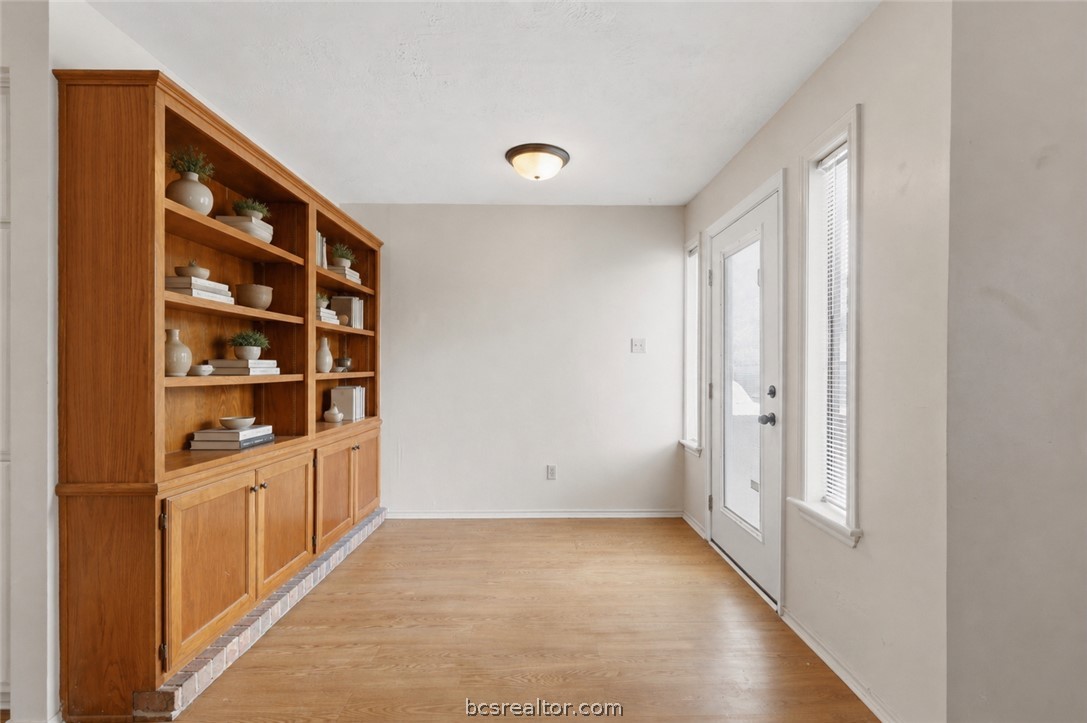 2400 Longmire Drive 105 Property Photo 3