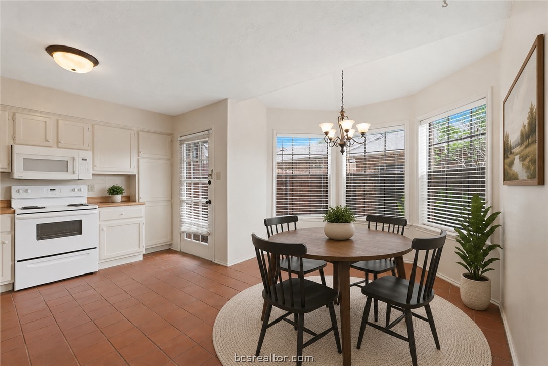 2400 Longmire Drive 105 Property Photo 5