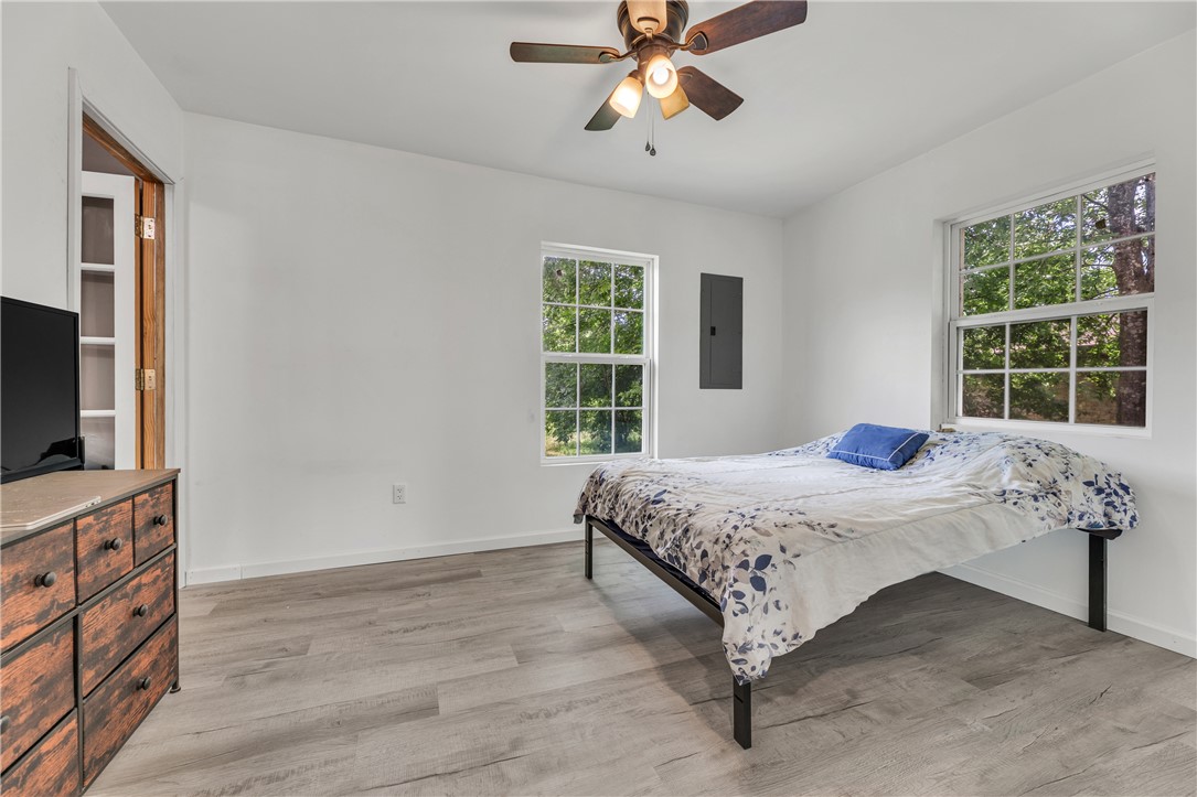 2105 Cabot Circle Property Photo 12