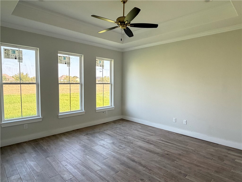 6923 Ellehue Lane Property Photo 10