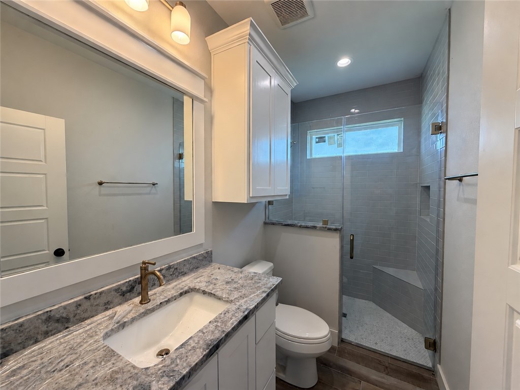 6923 Ellehue Lane Property Photo 11