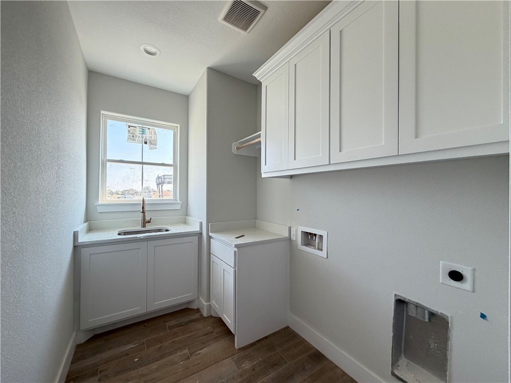 6923 Ellehue Lane Property Photo 17