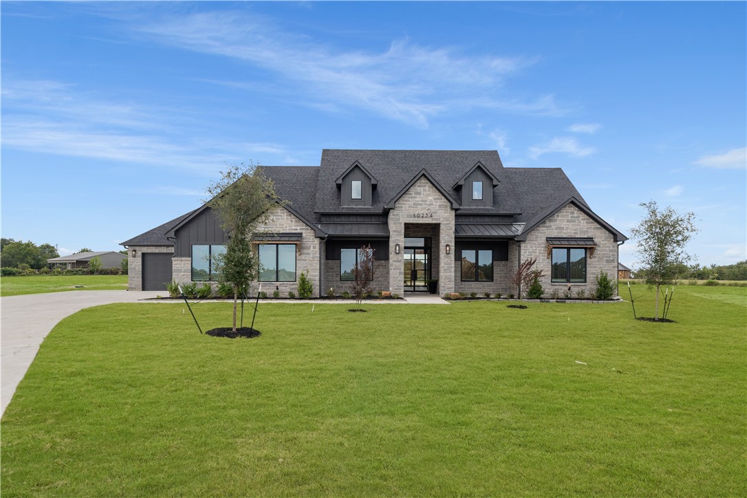 10254 Winnie Court Property Photo 1