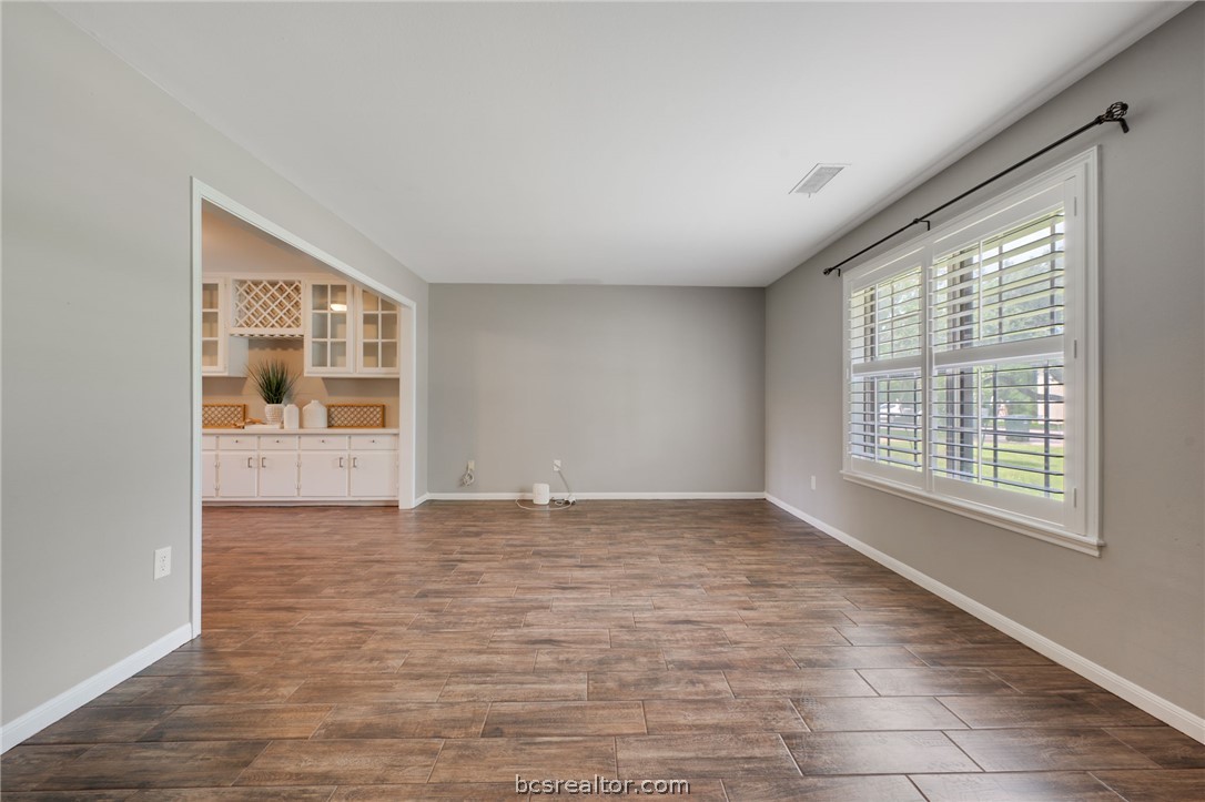 2505 Willow Bend Drive Property Photo 8