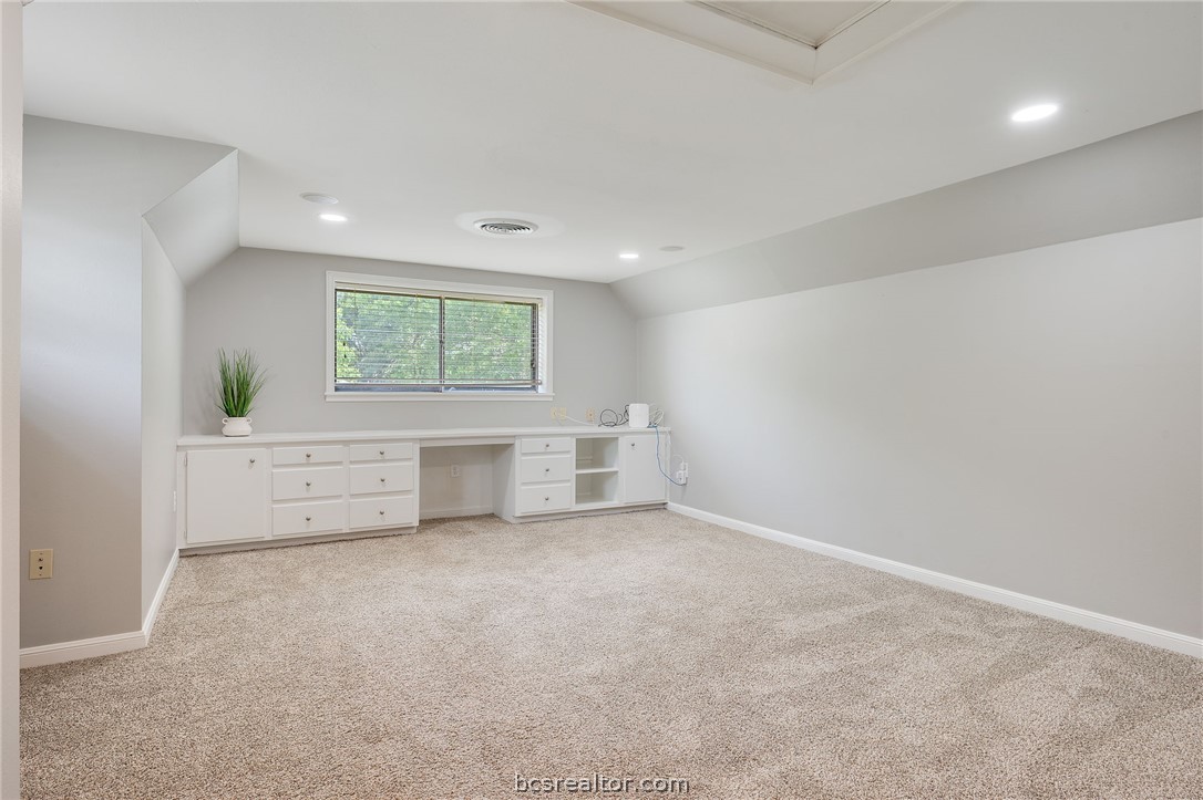2505 Willow Bend Drive Property Photo 17