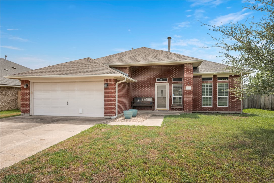 1208 Portsmouth Court Property Photo 1