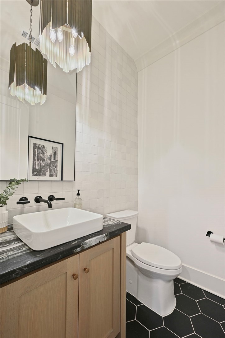 5115 Inverness Drive Property Photo 21