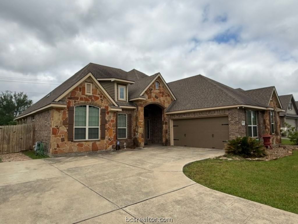 3464 Lockett Hall Circle Property Photo 1