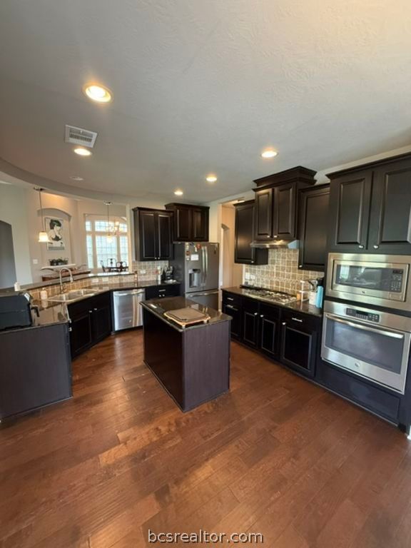 3464 Lockett Hall Circle Property Photo 5