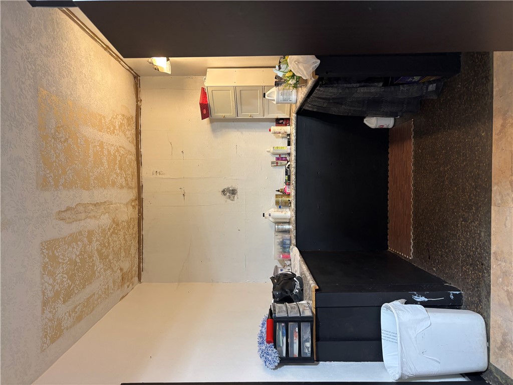 807 Post Oak Street Property Photo 8
