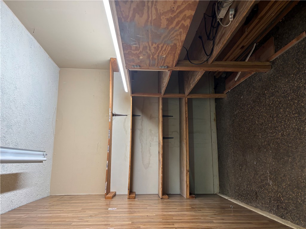 807 Post Oak Street Property Photo 9