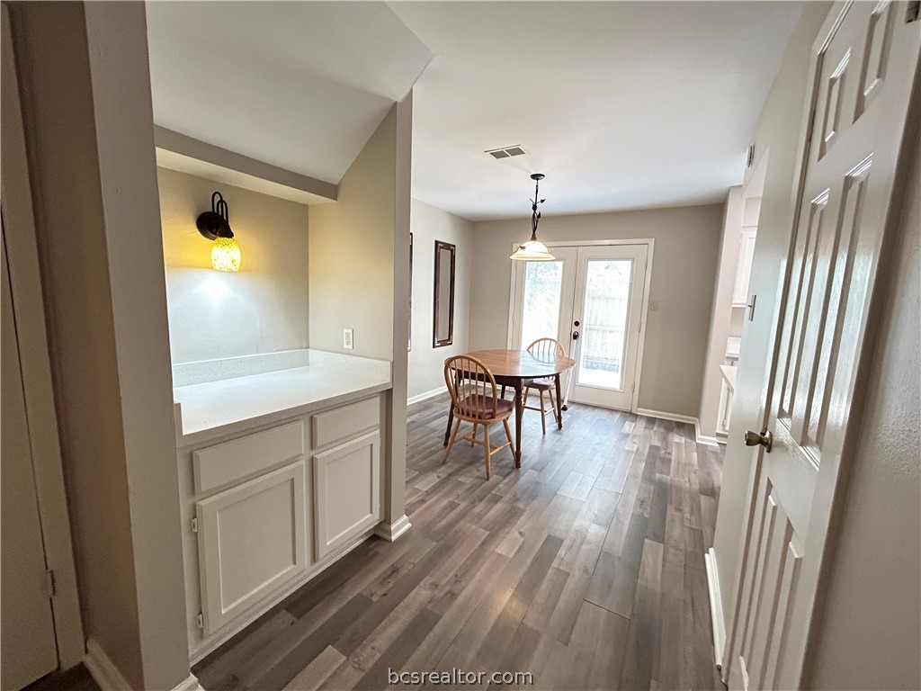 1904 Dartmouth Street K2 Property Photo 6