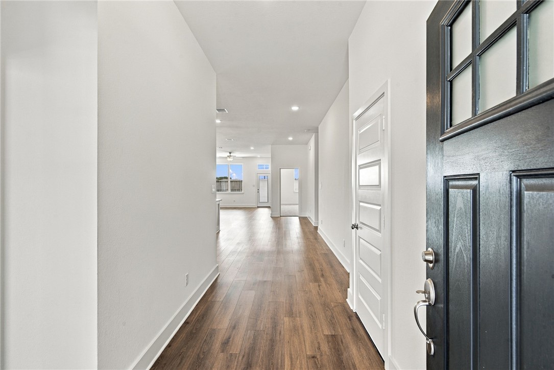 5006 Acadia Loop Property Photo 2
