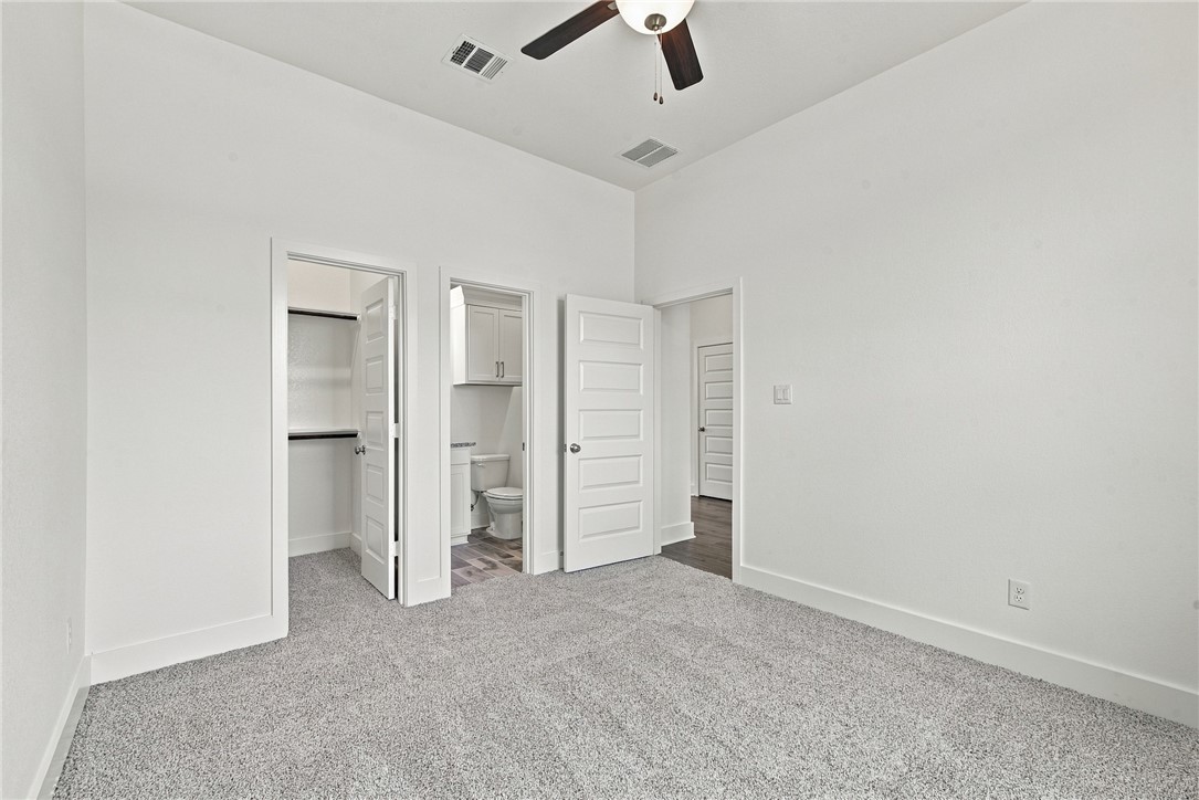 5006 Acadia Loop Property Photo 4