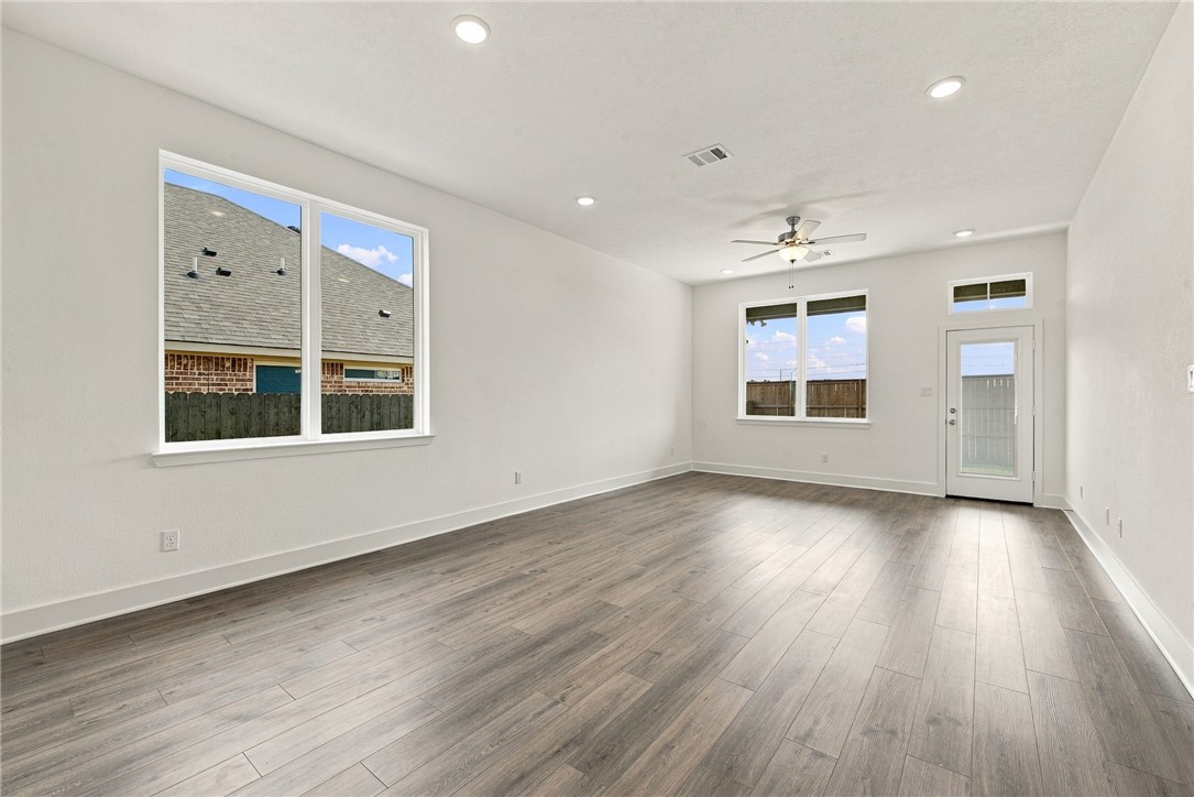 5006 Acadia Loop Property Photo 11