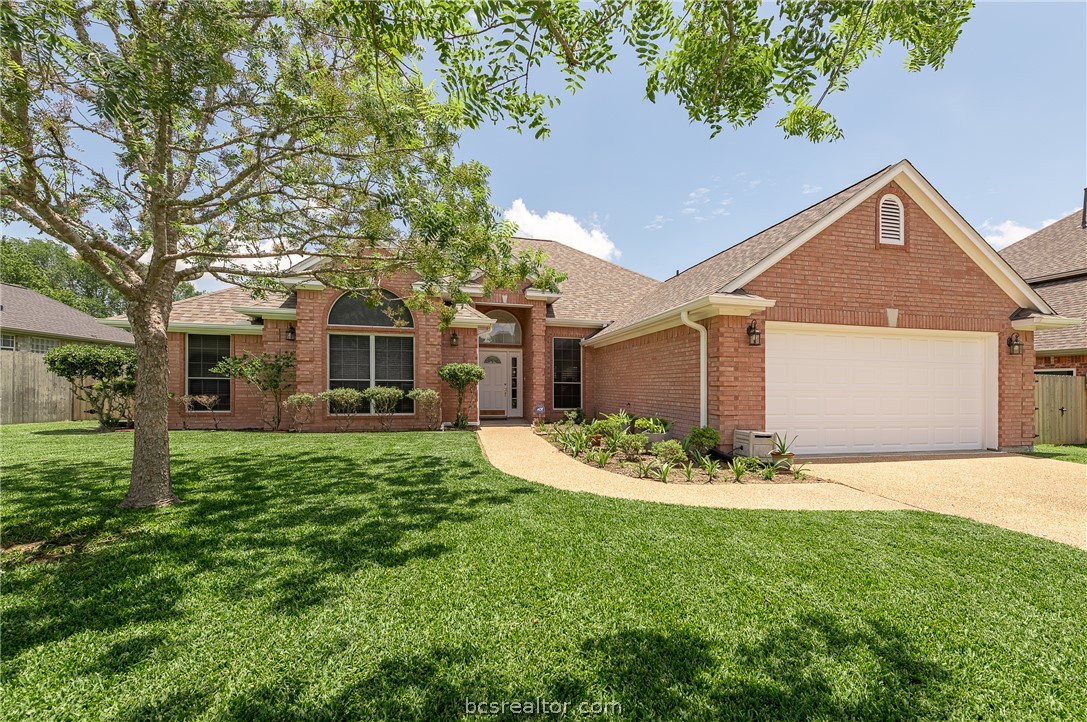 4607 Park Hollow Circle Property Photo 1