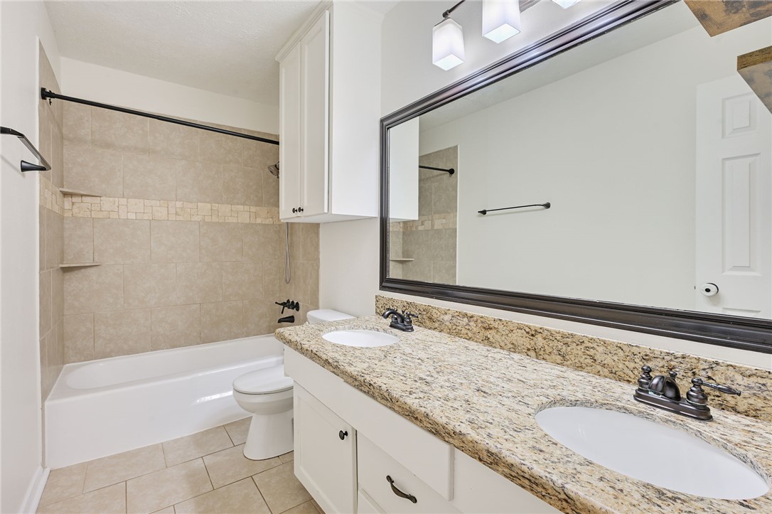 2504 Broadmoor Drive Property Photo 12
