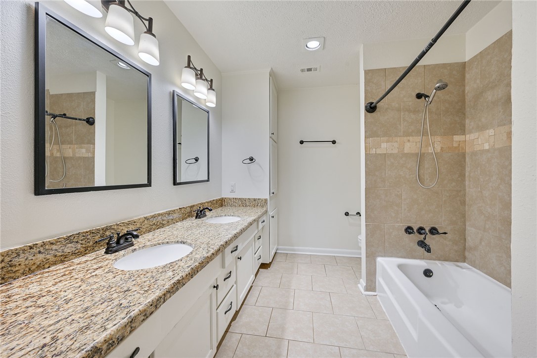2504 Broadmoor Drive Property Photo 15